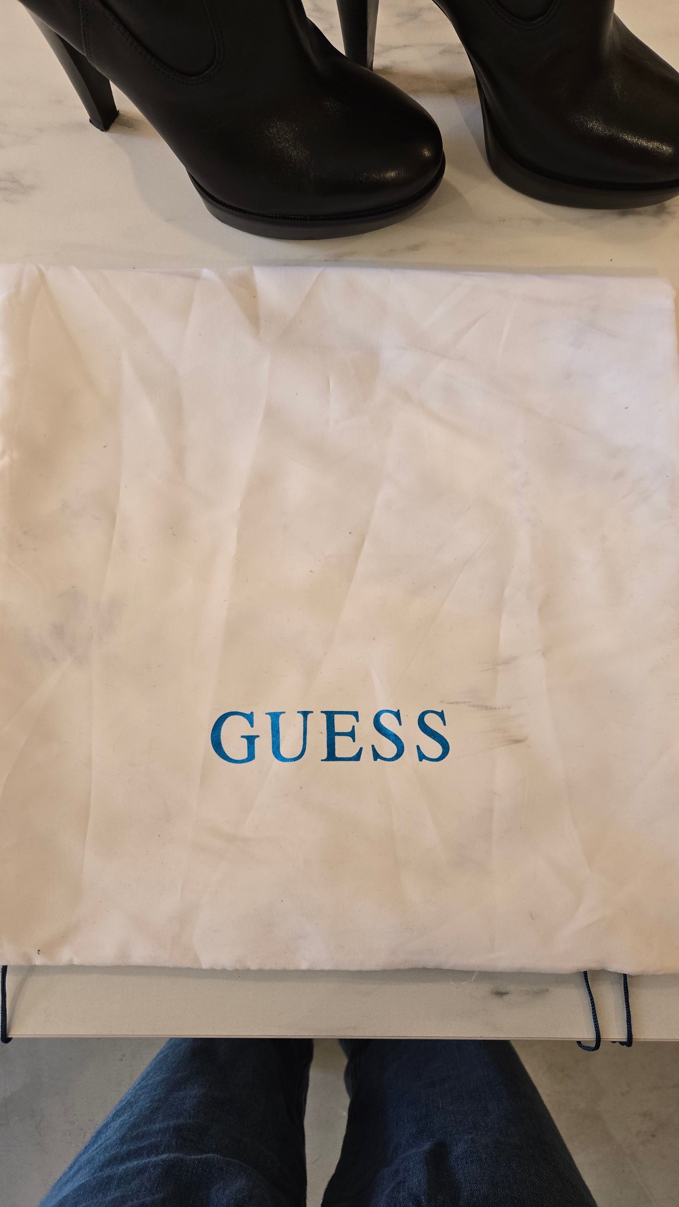 Guess Boots 39