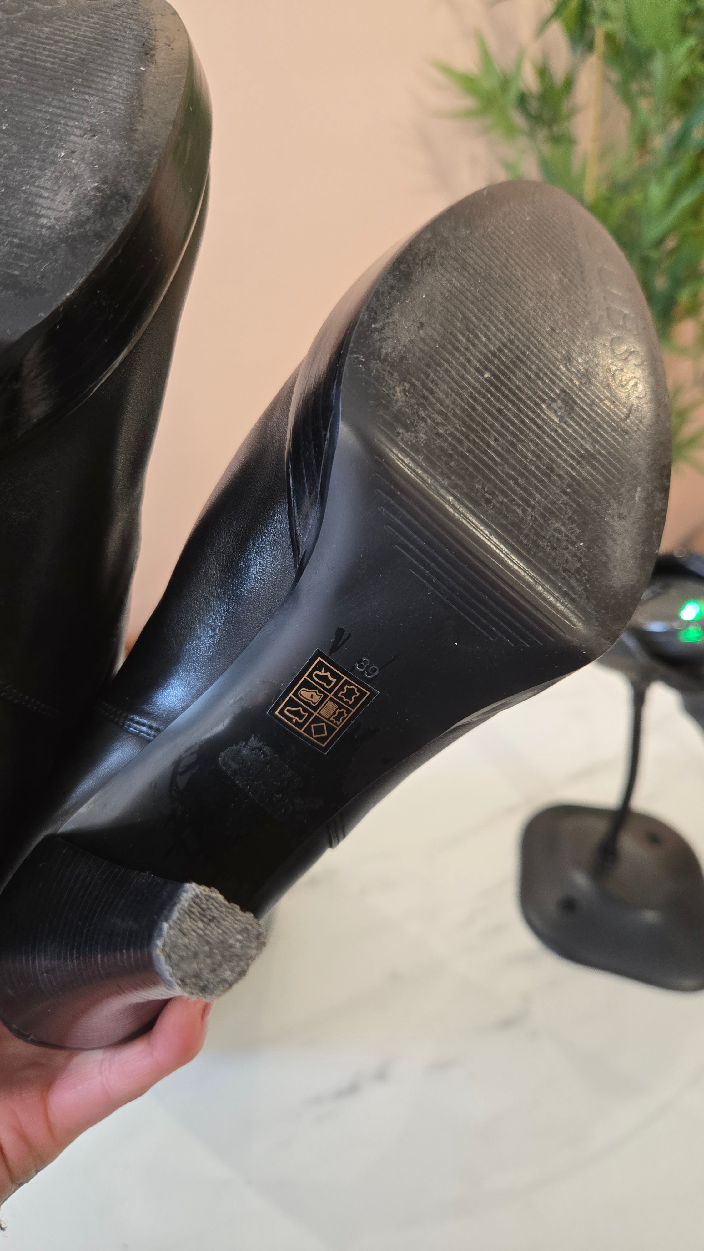 Guess Boots 39