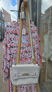Guess Tas