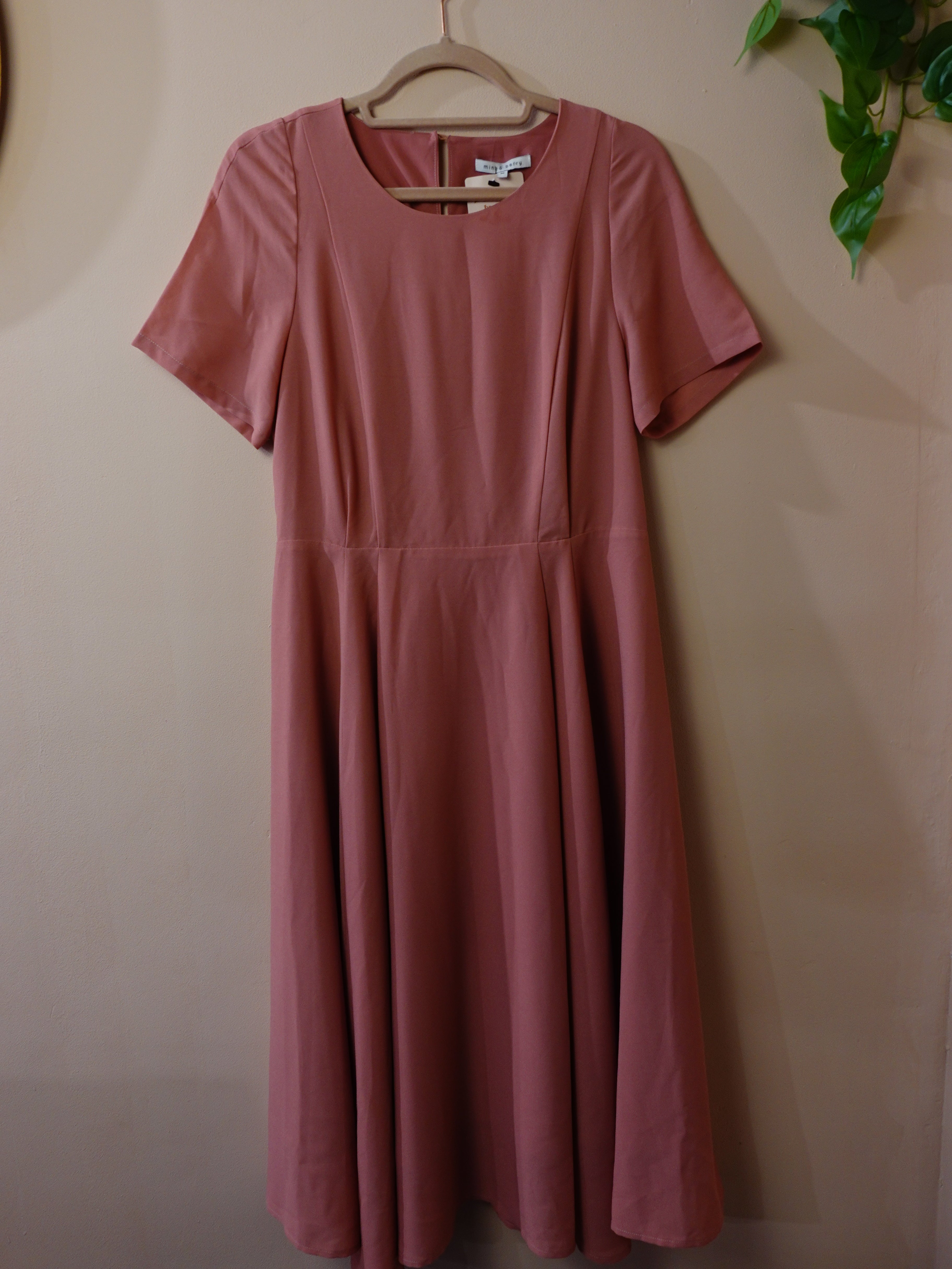 Mint & Berry Oudroze Midi Jurk – Maat 36/S