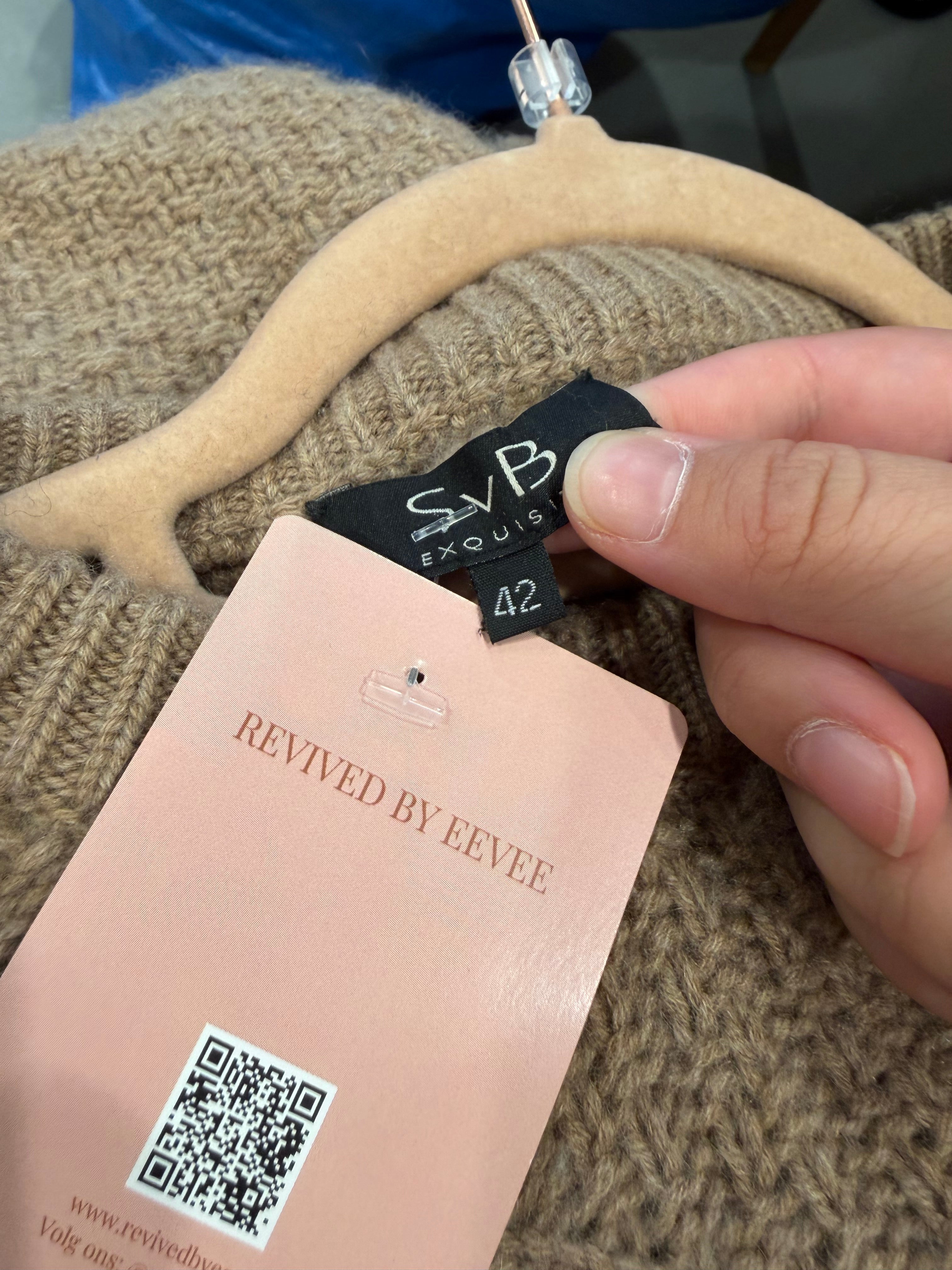 SVB Exquisit 100% Cashmere Trui Maat 42