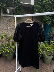 Phase Eight Zwarte Jurk Met Organza Pofmouwen Dames 42 / XL